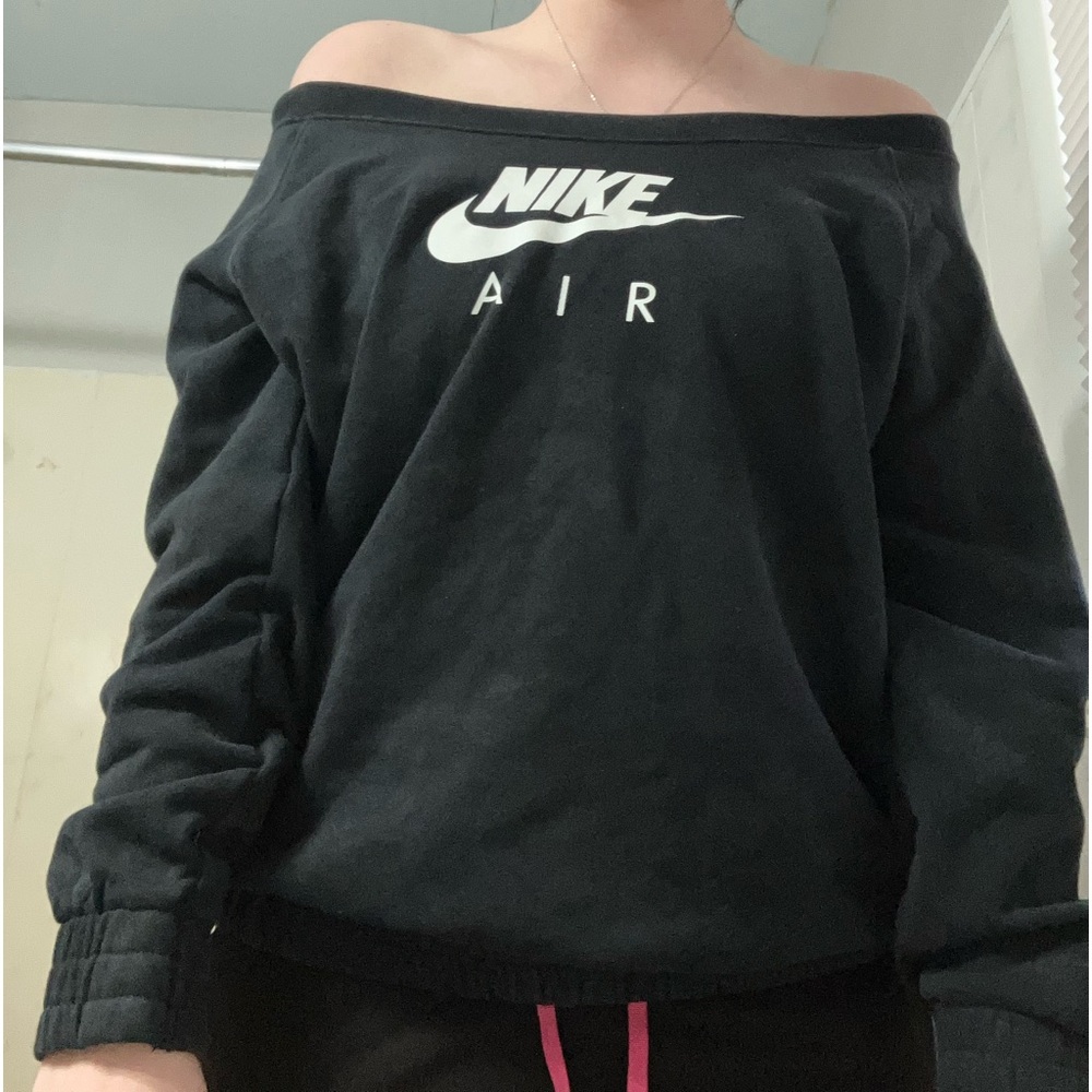 Off the shoulder Nike sweatshirt